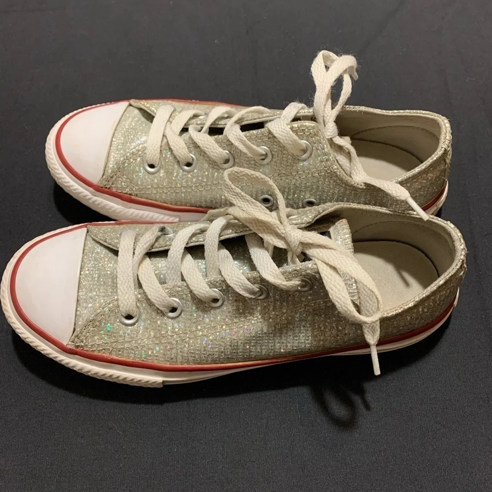Converse Girls Glittered Sneakers  Size 2